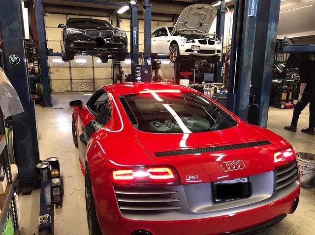 Auto repair Fallston MD. Audi R8 getting routine service!